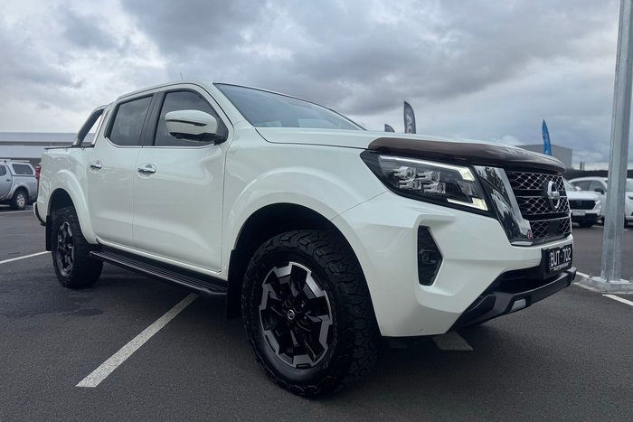 2022 Nissan Navara ST-X