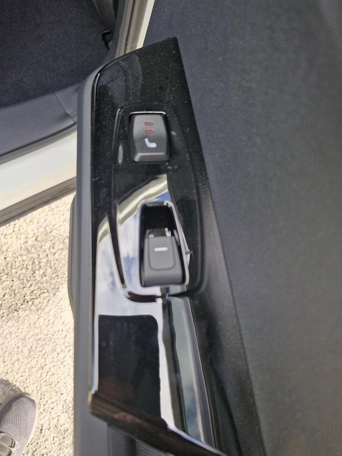 2026 KGM Torres EVX U100 MY26 Grand White