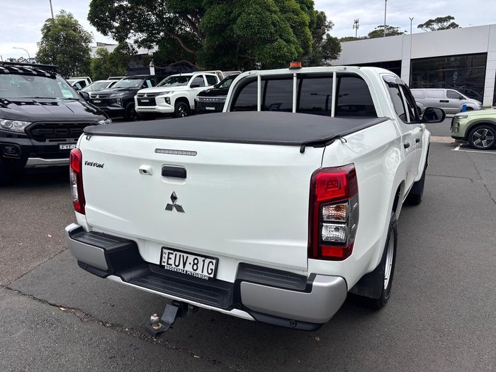 2022 Mitsubishi Triton GLX