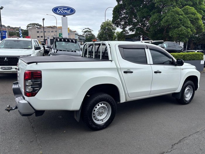 2022 Mitsubishi Triton GLX