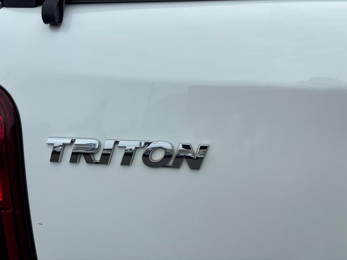 2022 Mitsubishi Triton GLX
