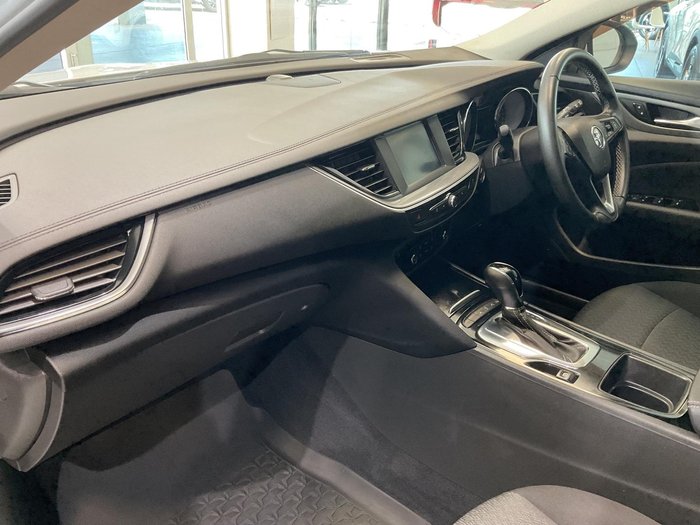 2018 Holden Commodore LT