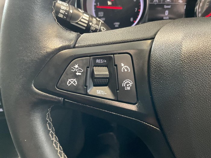 2018 Holden Commodore LT