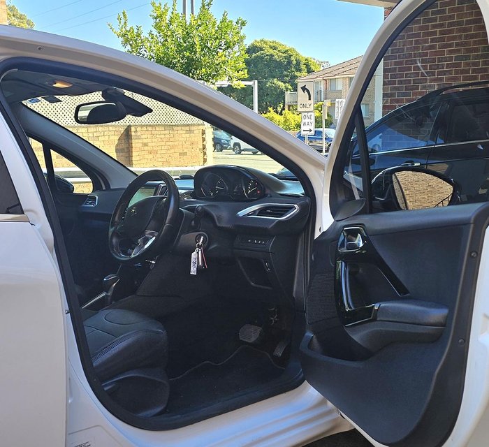 2015 Peugeot 208 Allure A9 MY15 Bianca White