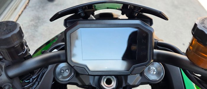 2025 Kawasaki Z H2 (ZR1000K) GREEN