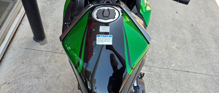 2025 Kawasaki Z H2 (ZR1000K) GREEN