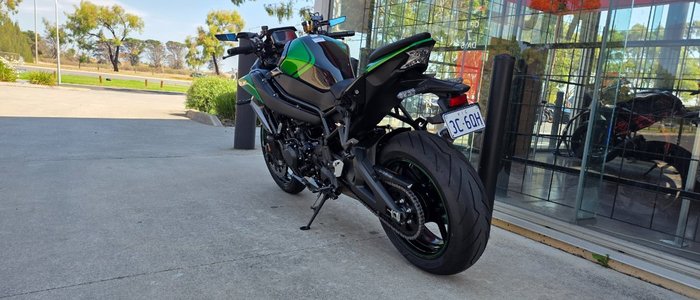 2025 Kawasaki Z H2 (ZR1000K) GREEN