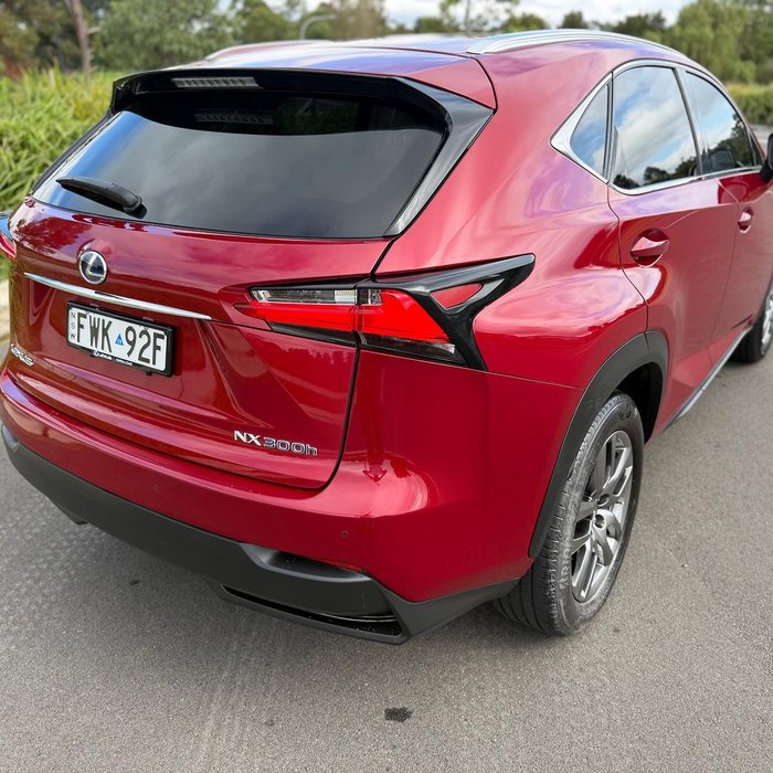 2017 Lexus NX 300h Luxury