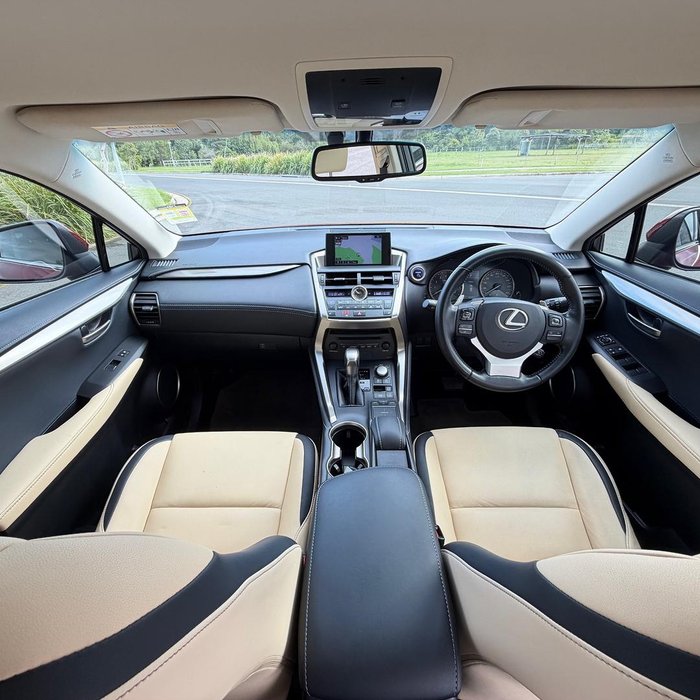 2017 Lexus NX 300h Luxury