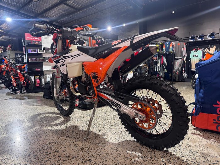 2026 KTM 300 EXC TBI Hardenduro