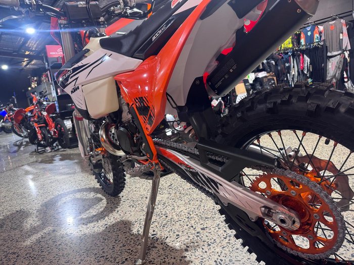 2026 KTM 300 EXC TBI Hardenduro