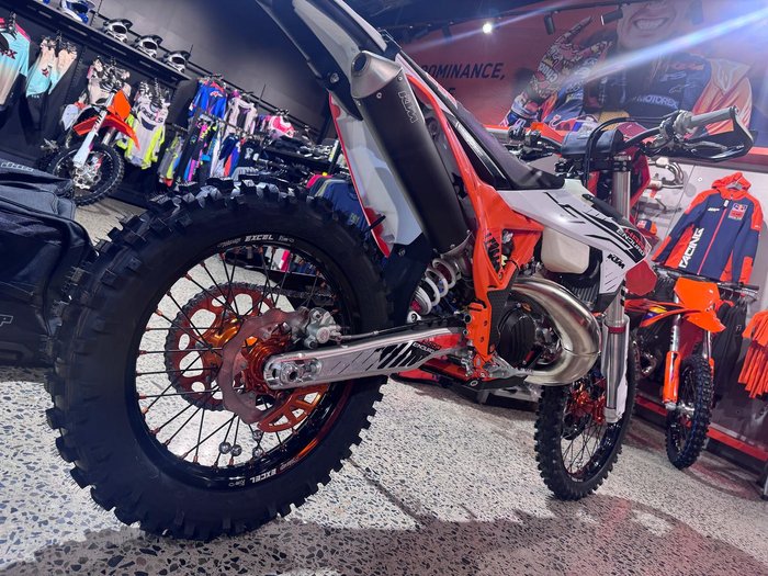 2026 KTM 300 EXC TBI Hardenduro