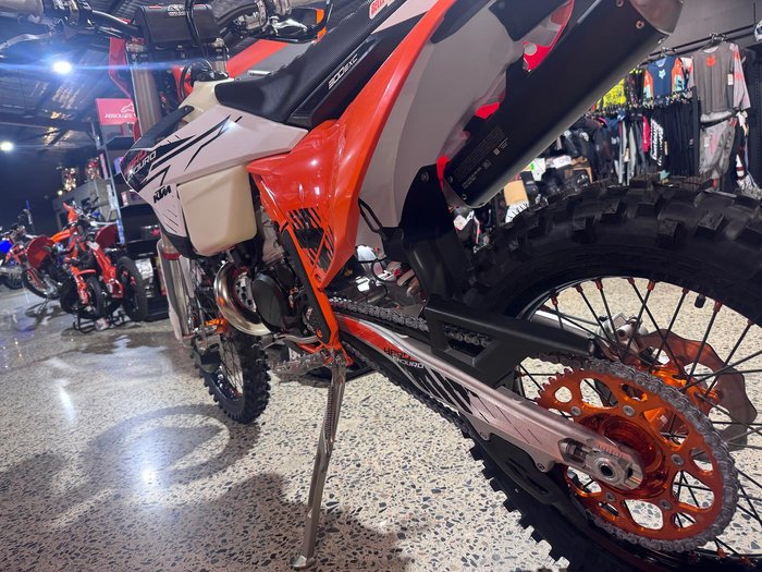 2026 KTM 300 EXC TBI Hardenduro
