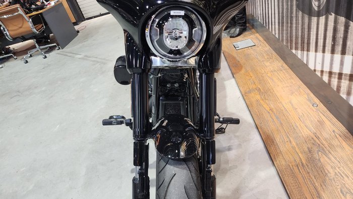 2018 HARLEY-DAVIDSON FLSB SOFTAIL SPORT GLIDE