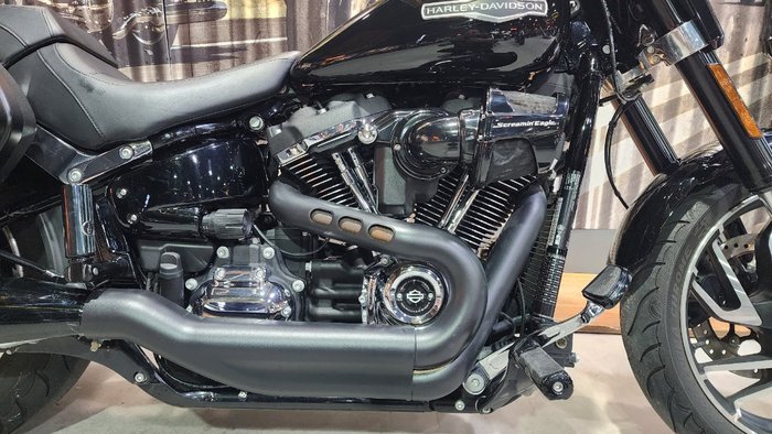 2018 HARLEY-DAVIDSON FLSB SOFTAIL SPORT GLIDE