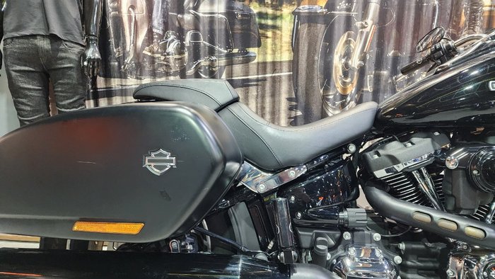 2018 HARLEY-DAVIDSON FLSB SOFTAIL SPORT GLIDE