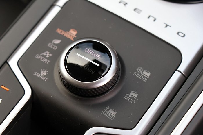 2026 Kia Sorento S MQ4 PE MY26 AWD Snow White Pearl