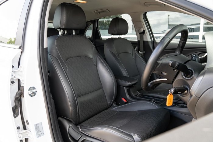 2021 Hyundai i30 Active PD.V4 MY21 Polar White