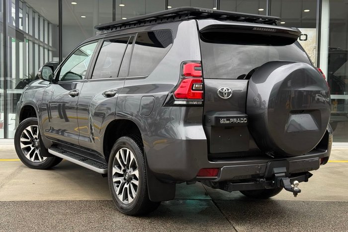 2023 Toyota Landcruiser Prado VX