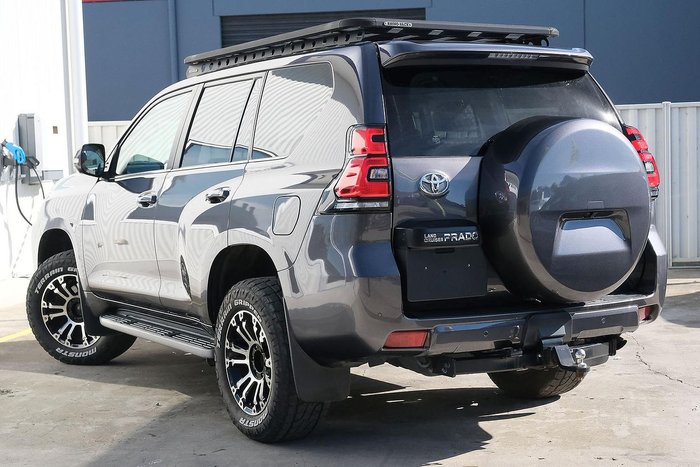 2023 Toyota Landcruiser Prado VX