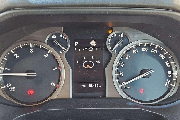 2023 Toyota Landcruiser Prado VX