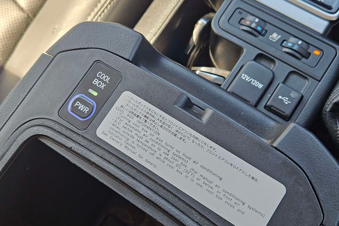 2023 Toyota Landcruiser Prado VX