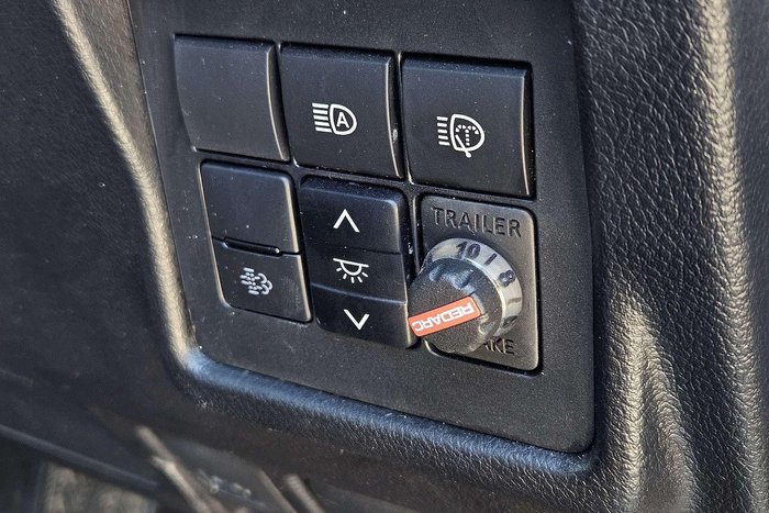 2023 Toyota Landcruiser Prado VX