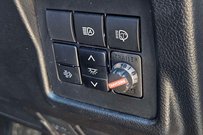 2023 Toyota Landcruiser Prado VX