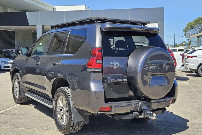 2023 Toyota Landcruiser Prado VX