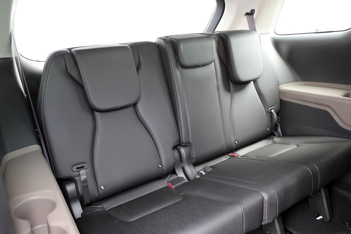 2026 Kia Carnival Sport+ HEV KA4 PE MY26 Snow White Pearl