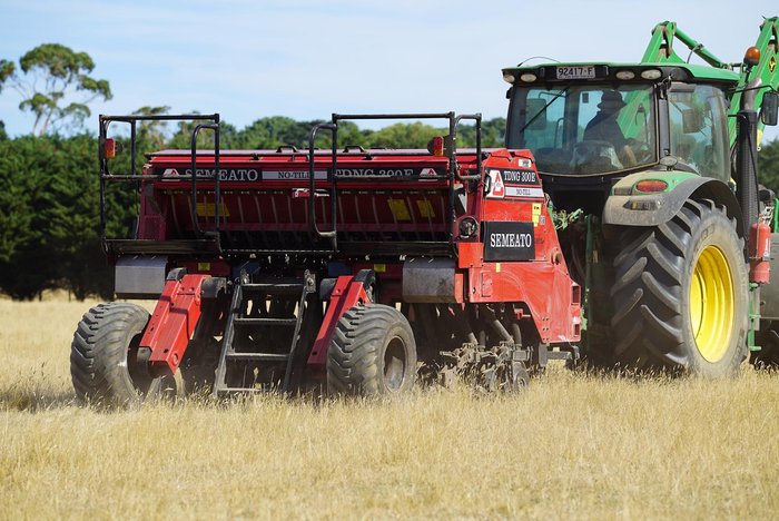 0 Semeato Tdng 300E Double Disc Seeder RED