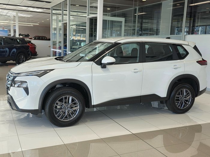2025 Nissan X-TRAIL ST