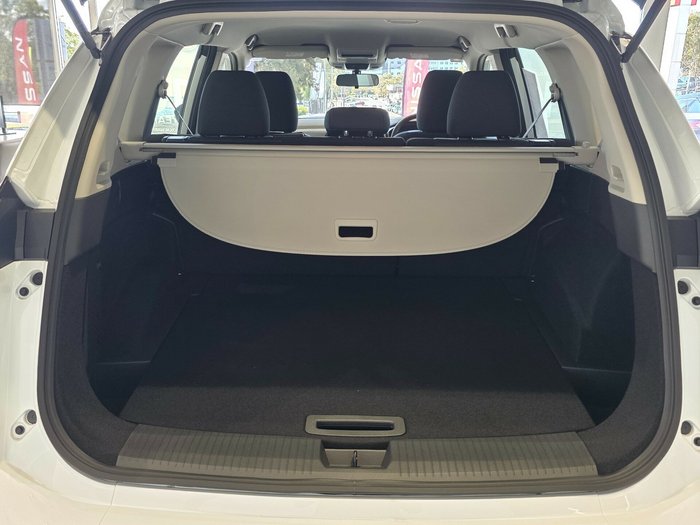 2025 Nissan X-TRAIL ST