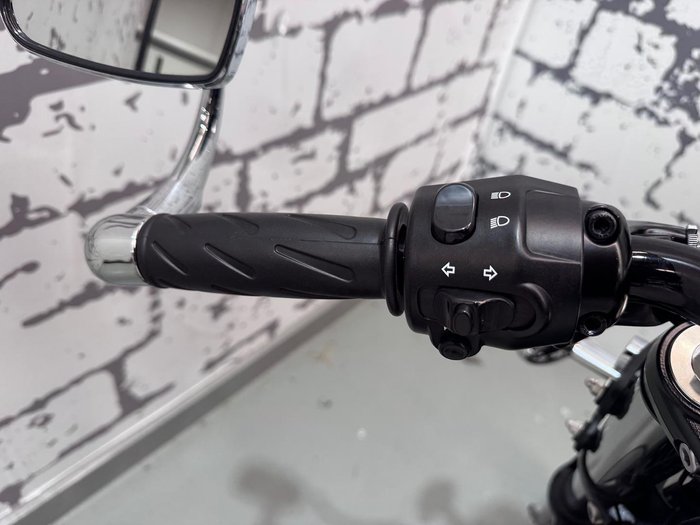 2015 Triumph Thruxton Ace Cafe Special Edition Thruxton White