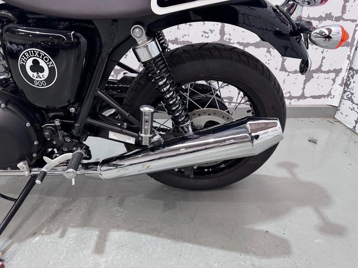 2015 Triumph Thruxton Ace Cafe Special Edition Thruxton White