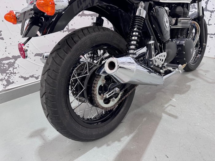 2015 Triumph Thruxton Ace Cafe Special Edition Thruxton White