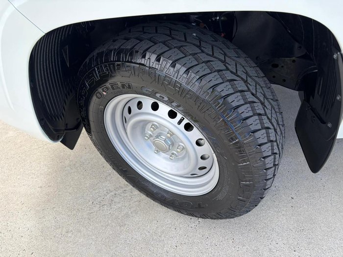 2025 Mitsubishi Triton GLX