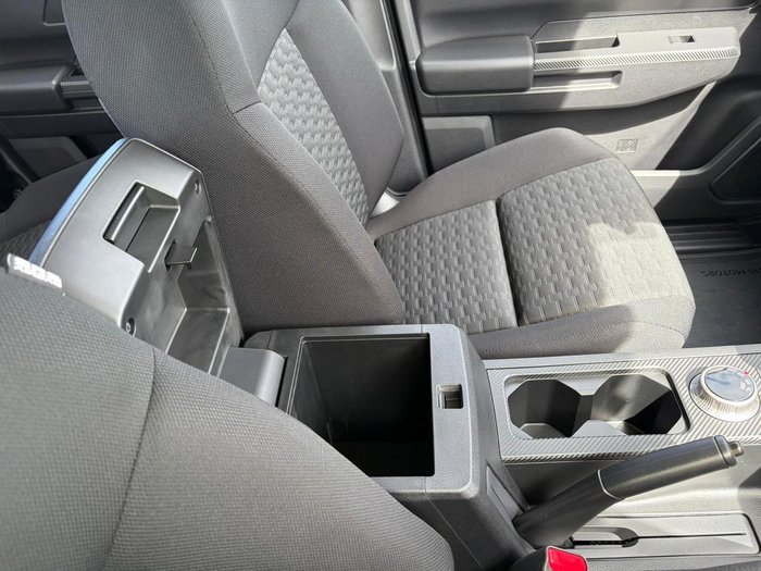 2025 Mitsubishi Triton GLX