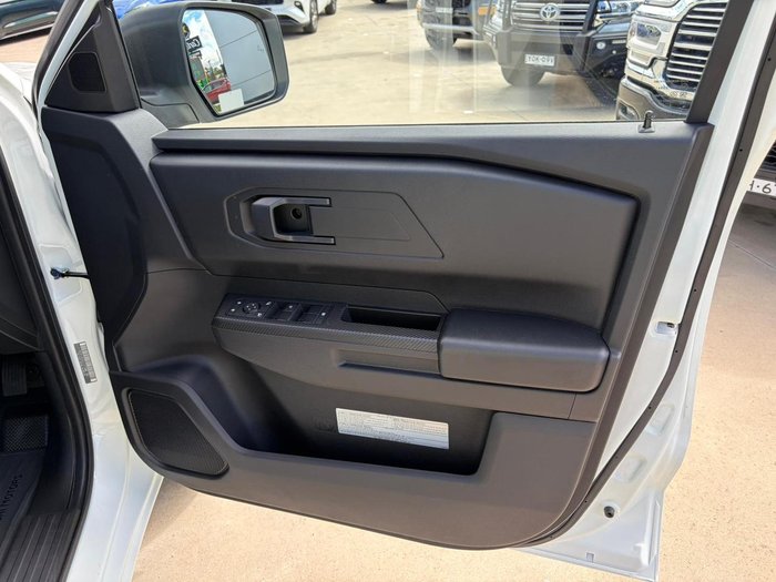 2025 Mitsubishi Triton GLX