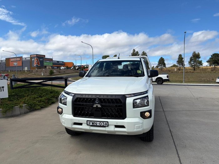 2025 Mitsubishi Triton GLX