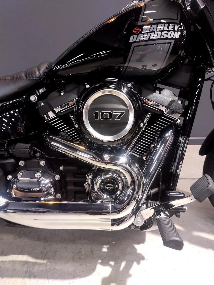 2021 Harley-Davidson Sport Glide 107 (FLSB) Softail Black