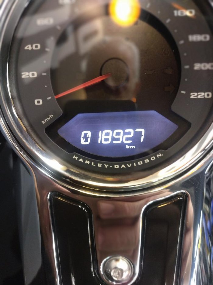 2021 Harley-Davidson Sport Glide 107 (FLSB) Softail Black