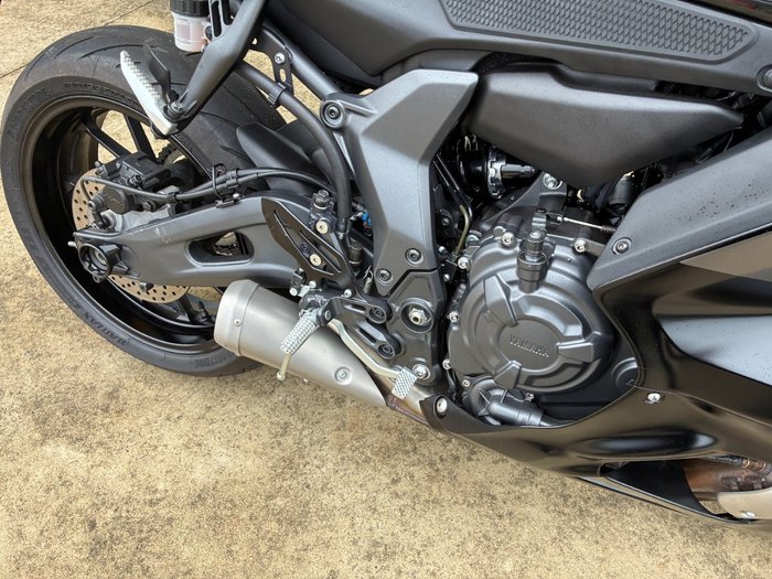 2025 Yamaha YZF-R7LA Black