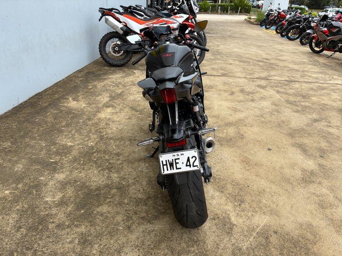 2025 Yamaha YZF-R7LA Black