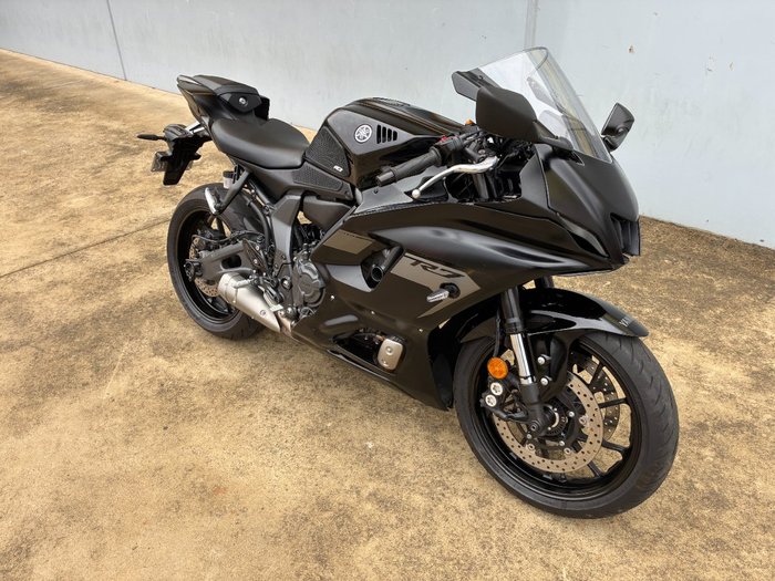 2025 Yamaha YZF-R7LA Black