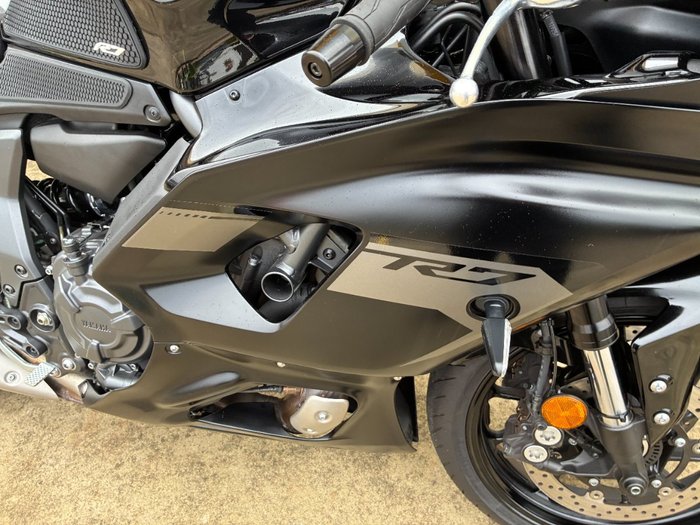 2025 Yamaha YZF-R7LA Black