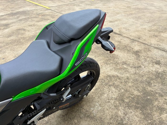 2025 Kawasaki Z500 Green