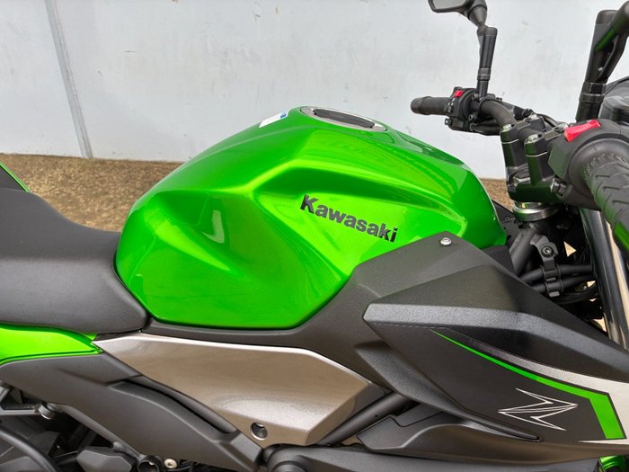 2025 Kawasaki Z500 Green