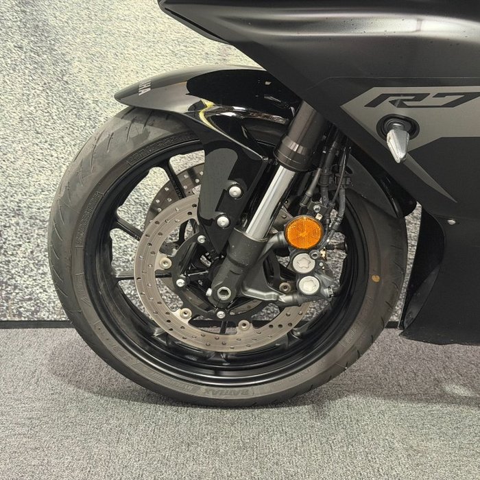 2025 Yamaha YZF-R7LA BLACK