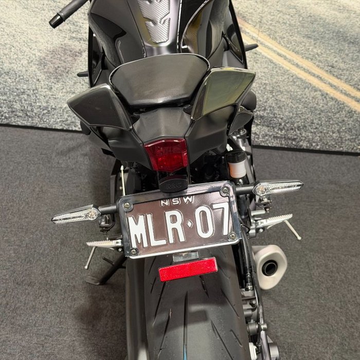 2025 Yamaha YZF-R7LA BLACK